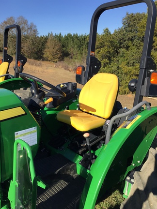 2023 John Deere 5075E Photo 5