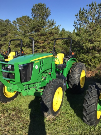 2024 John Deere 5090E Photo 1
