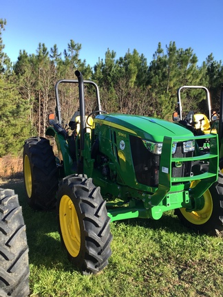 2024 John Deere 5090E Photo 4