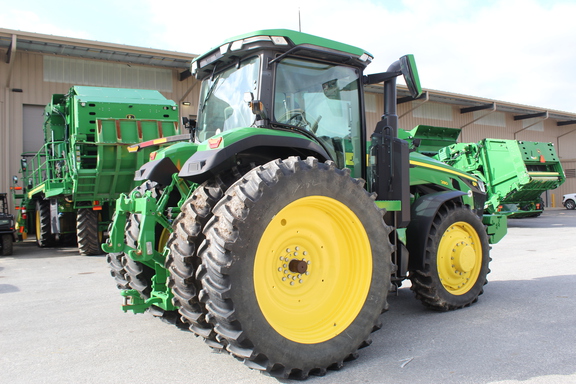 2023 John Deere 8R 280 Photo 4