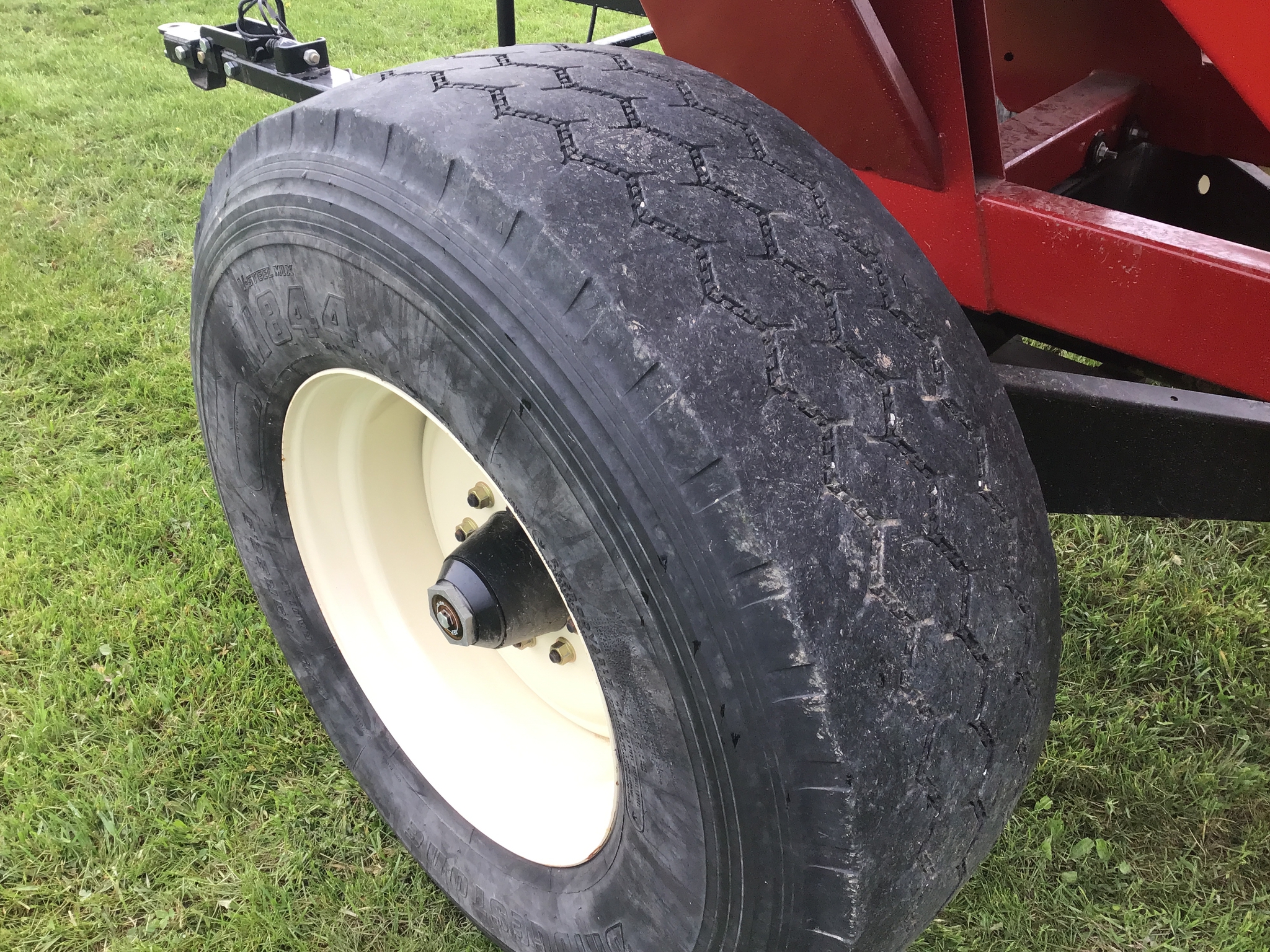 Used 2017 J&M 555 Gravity Wagons and Boxes at Koenig Equipment in Anna, OH - PhotoXL18