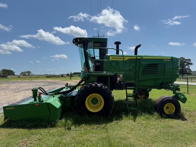 2022 John Deere W235R Image 2