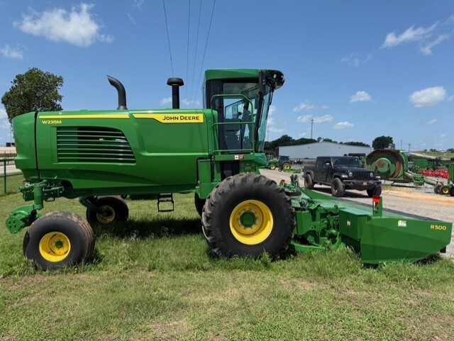 2022 John Deere W235R Image 6