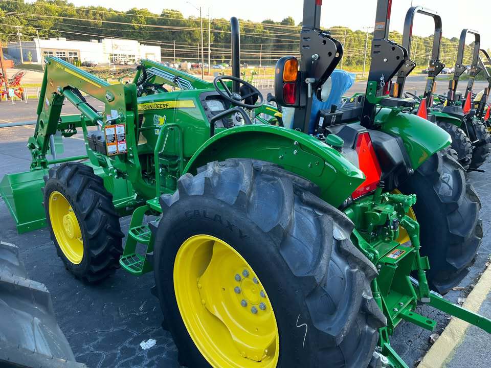 2025 John Deere 5050E Image 2