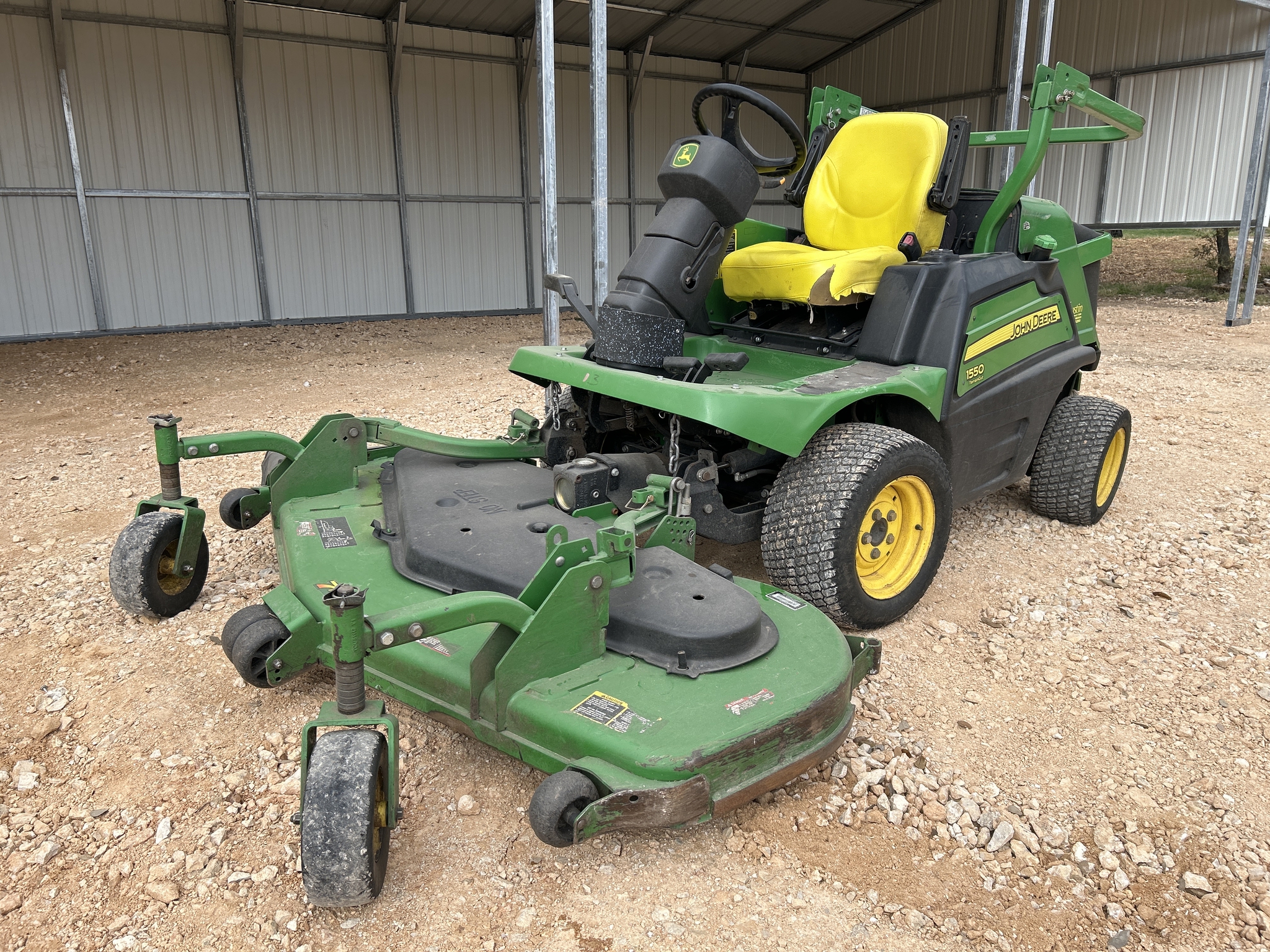 2016 John Deere 1550 Image 3