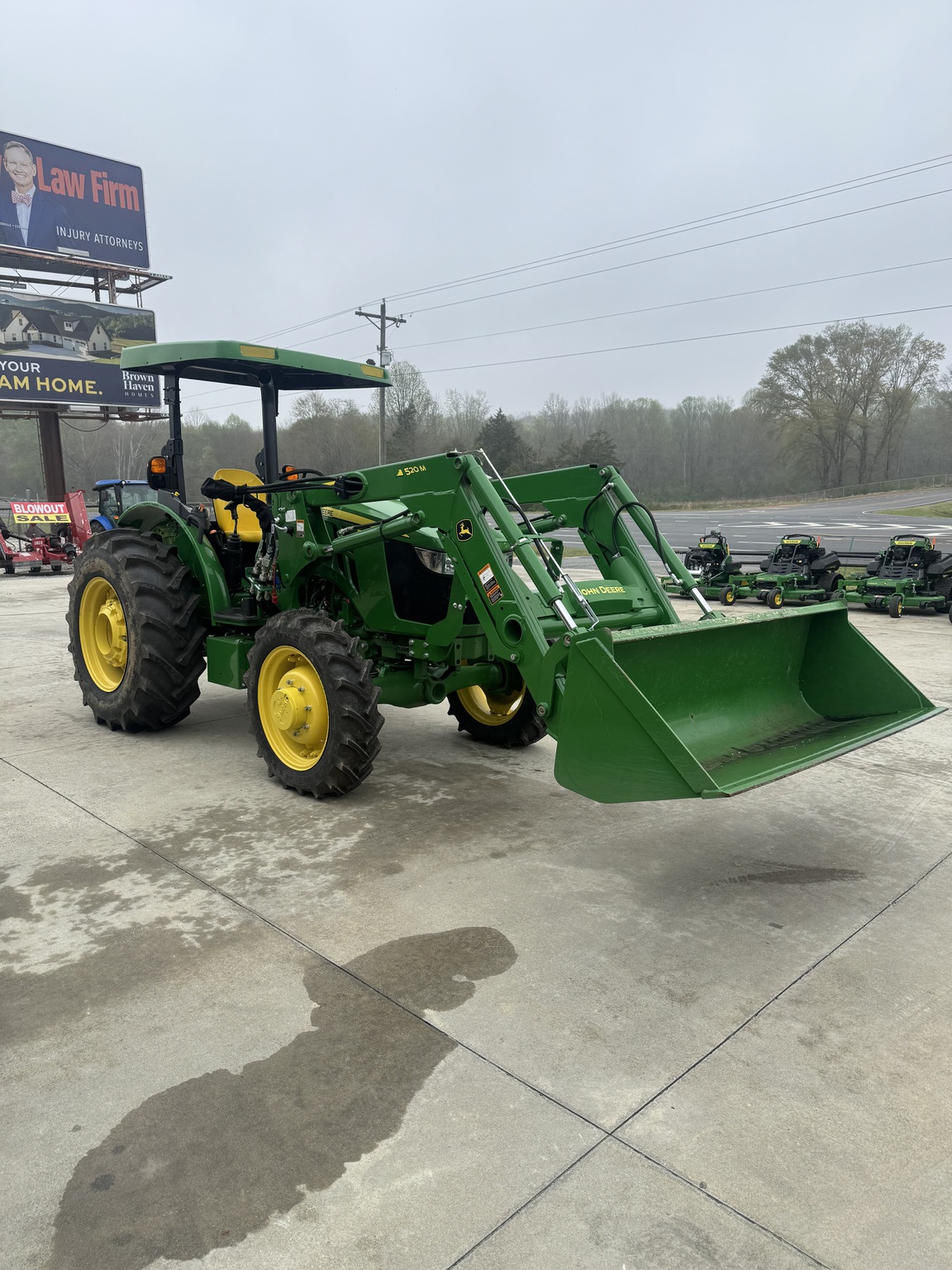 2022 John Deere 5055E Image 6