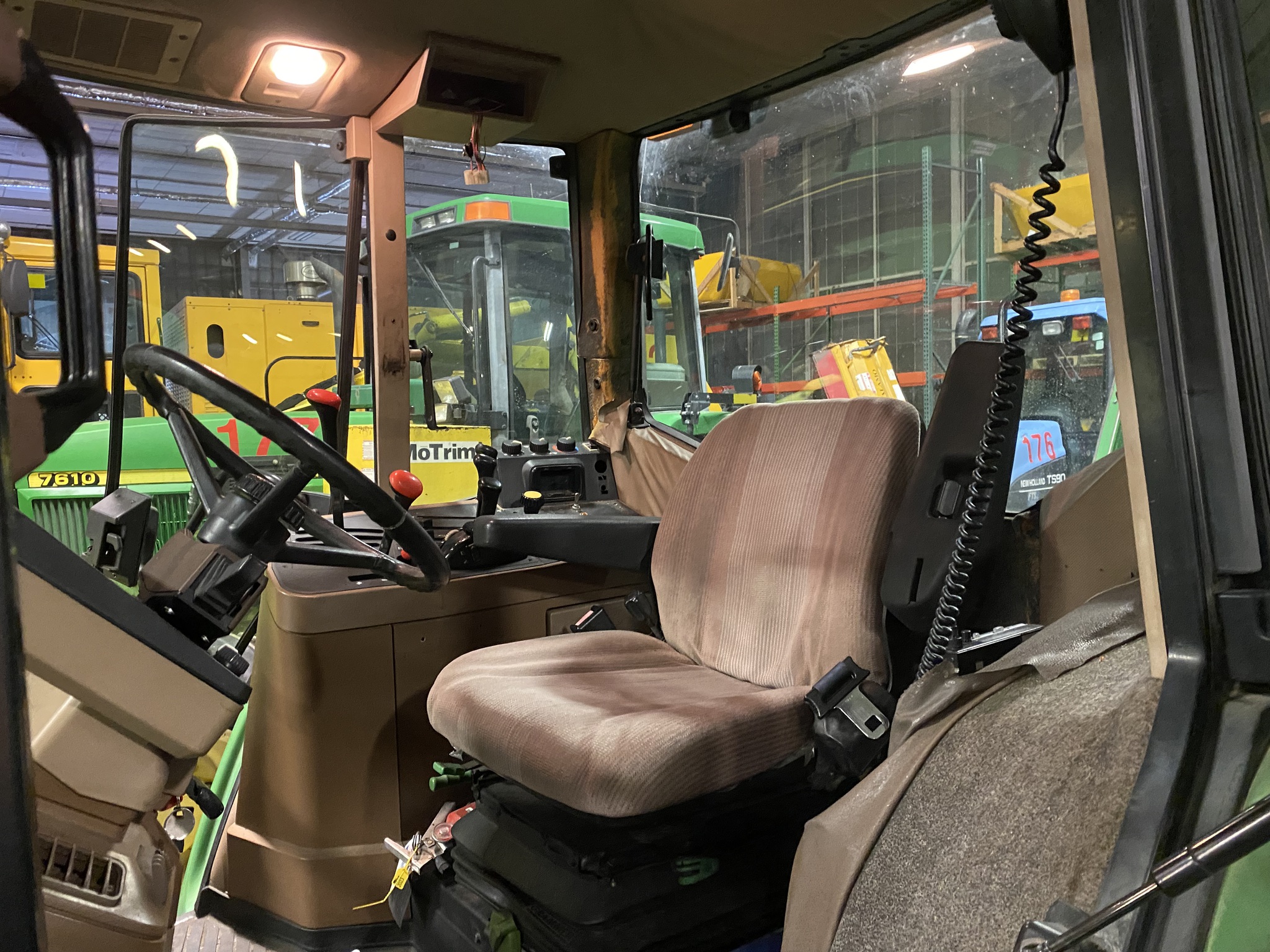 1997 John Deere 6400 Image 7