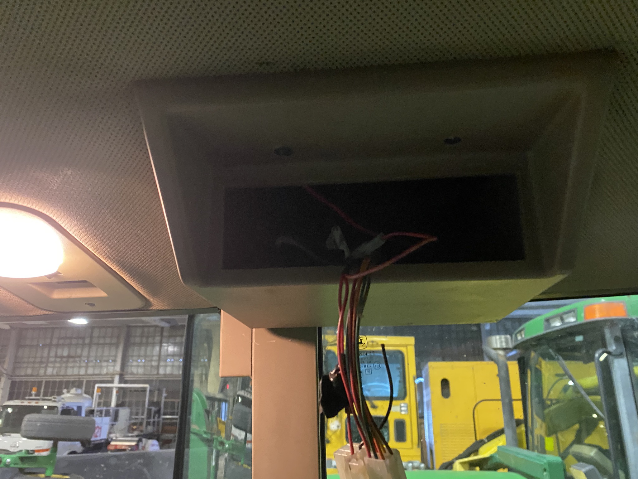 1997 John Deere 6400 Image 9