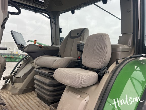 Photo of 2024 John Deere 8R 340