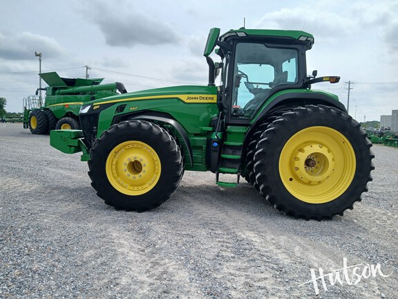 Photo of 2024 John Deere 8R 340