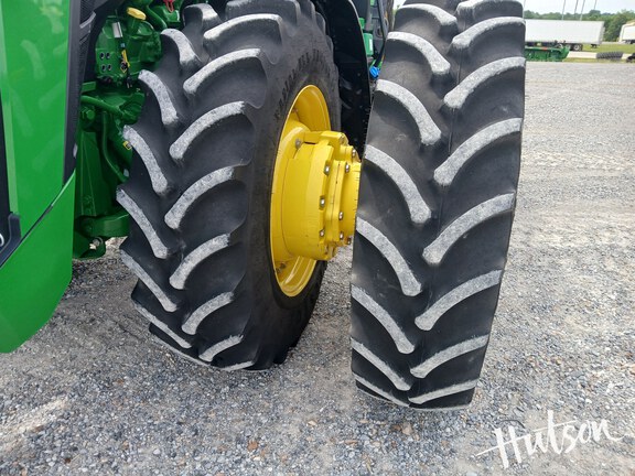 Photo of 2024 John Deere 8R 340