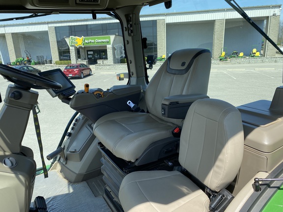 2023 John Deere 8R 370-4