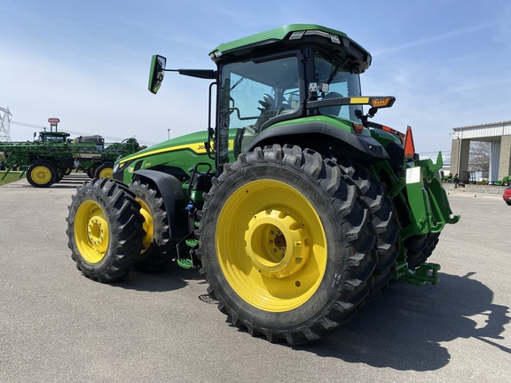 2023 John Deere 8R 370-13