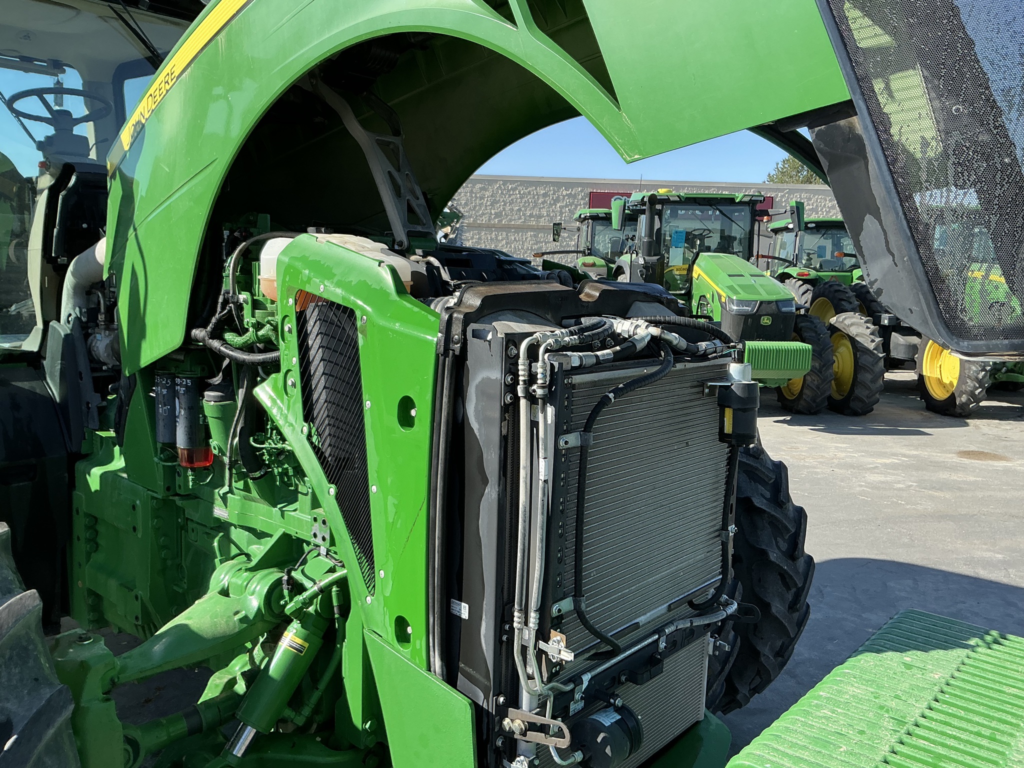 2017 John Deere 8245R Image 12