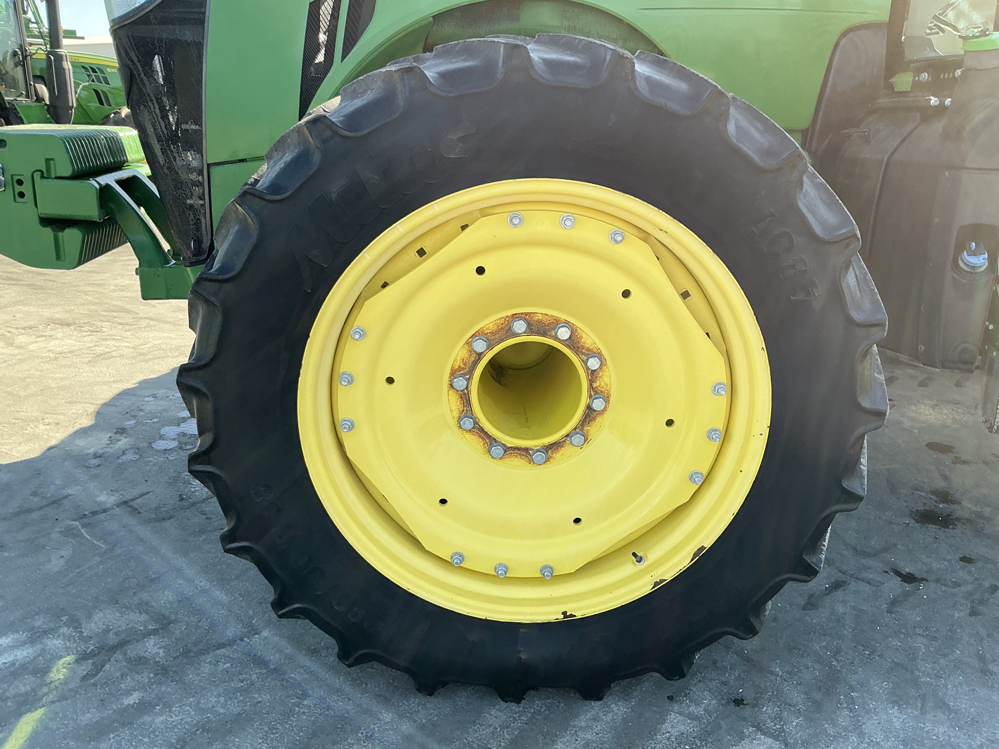 2017 John Deere 8245R Image 14