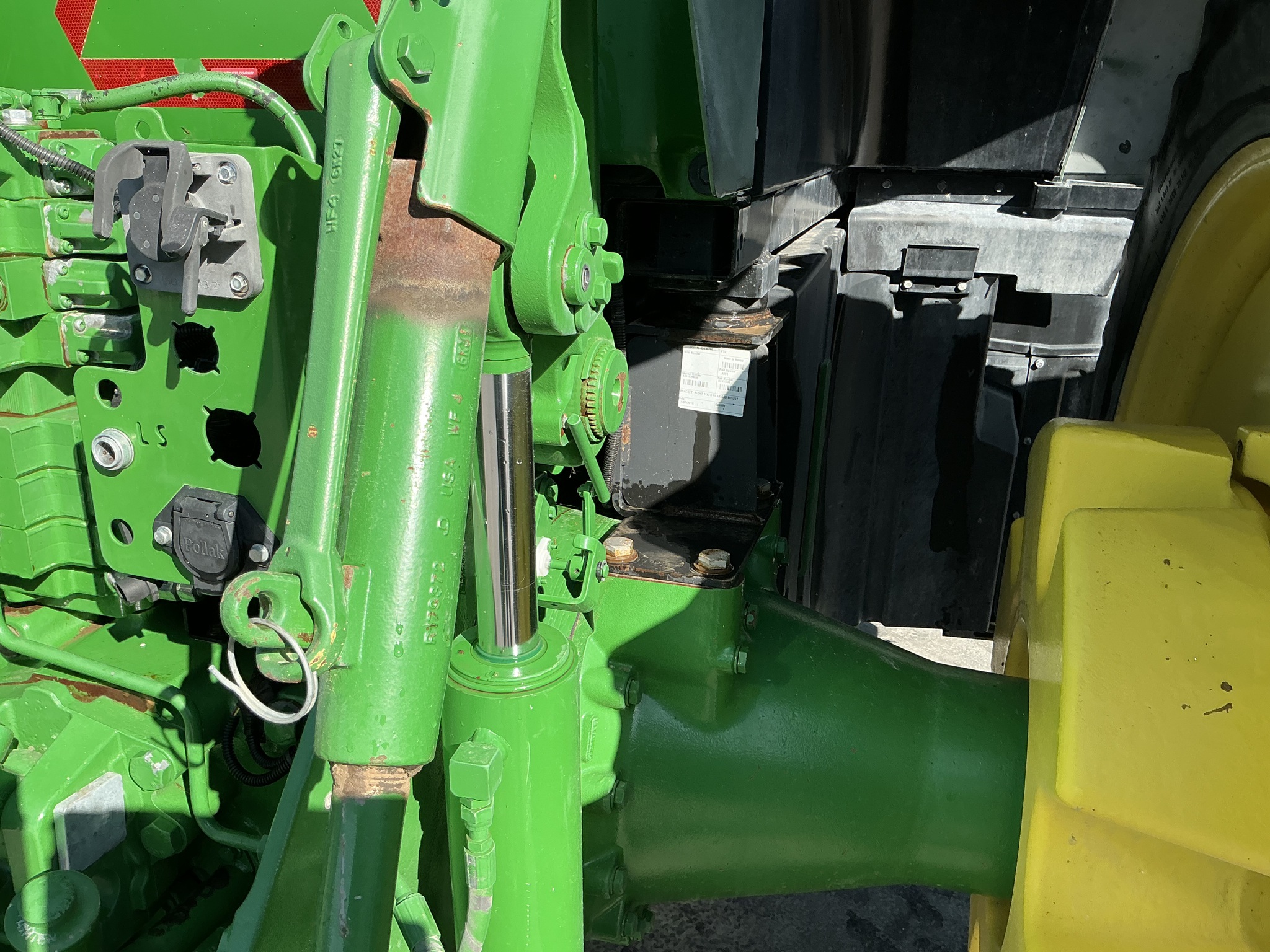 2017 John Deere 8245R Image 20