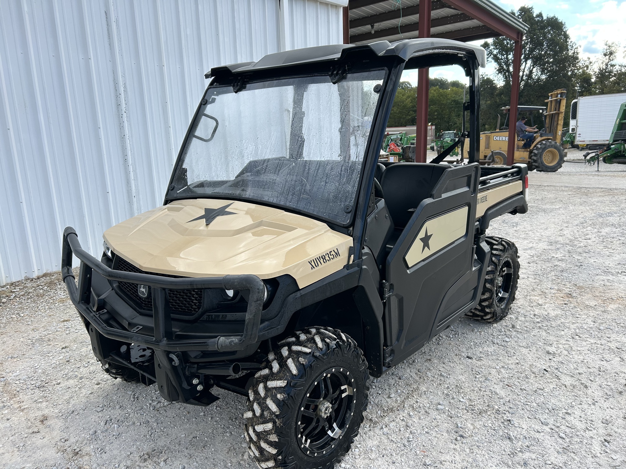  2023 John Deere XUV 835M at Heritage Tractor in Harrison, AR