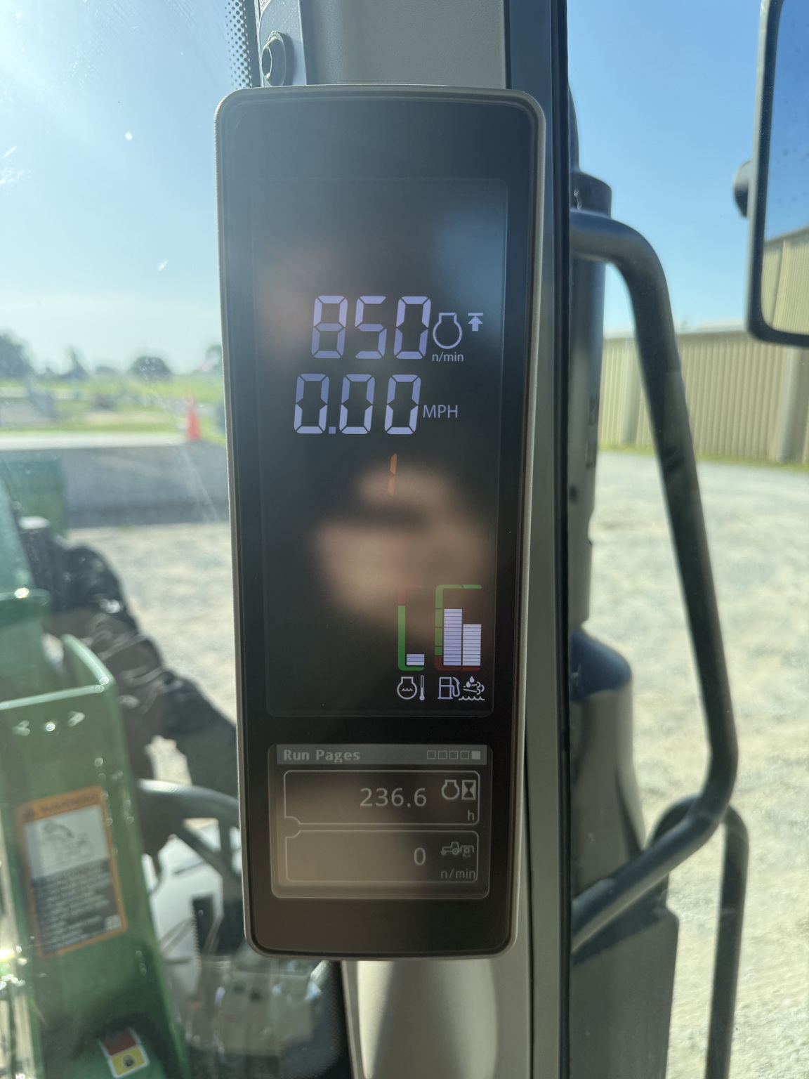 2024 John Deere 6120M Image 28