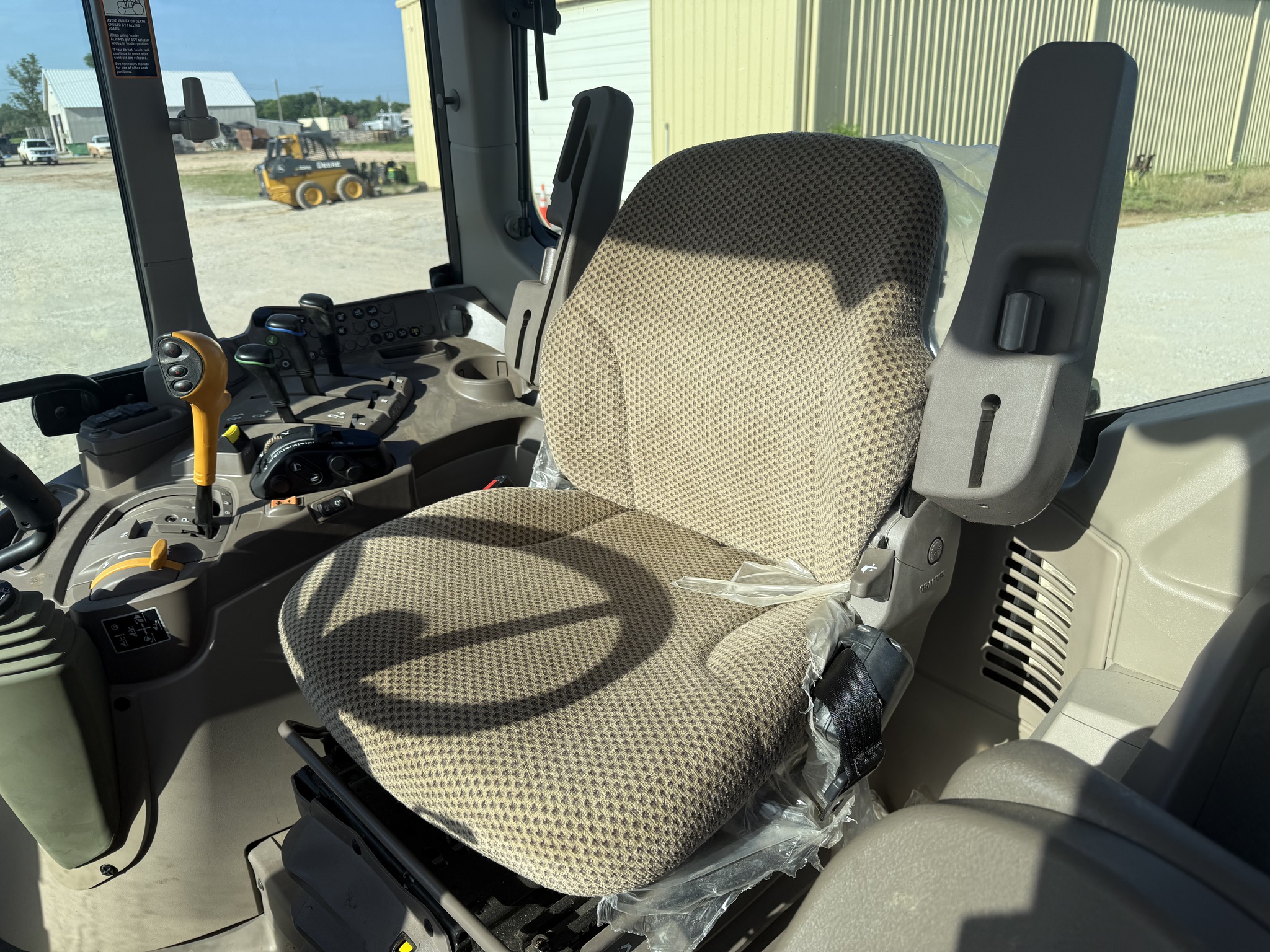 2024 John Deere 6120M Image 19