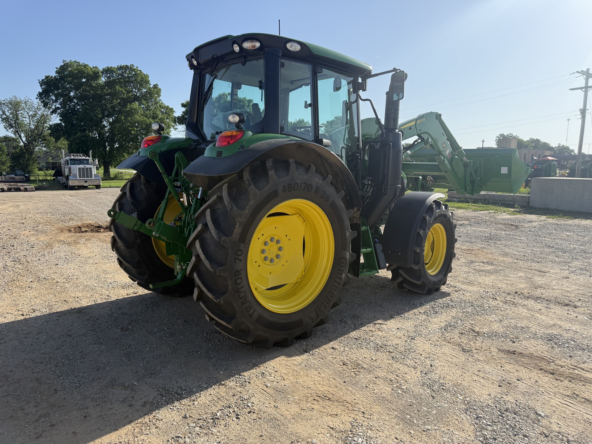 2024 John Deere 6120M Image 3