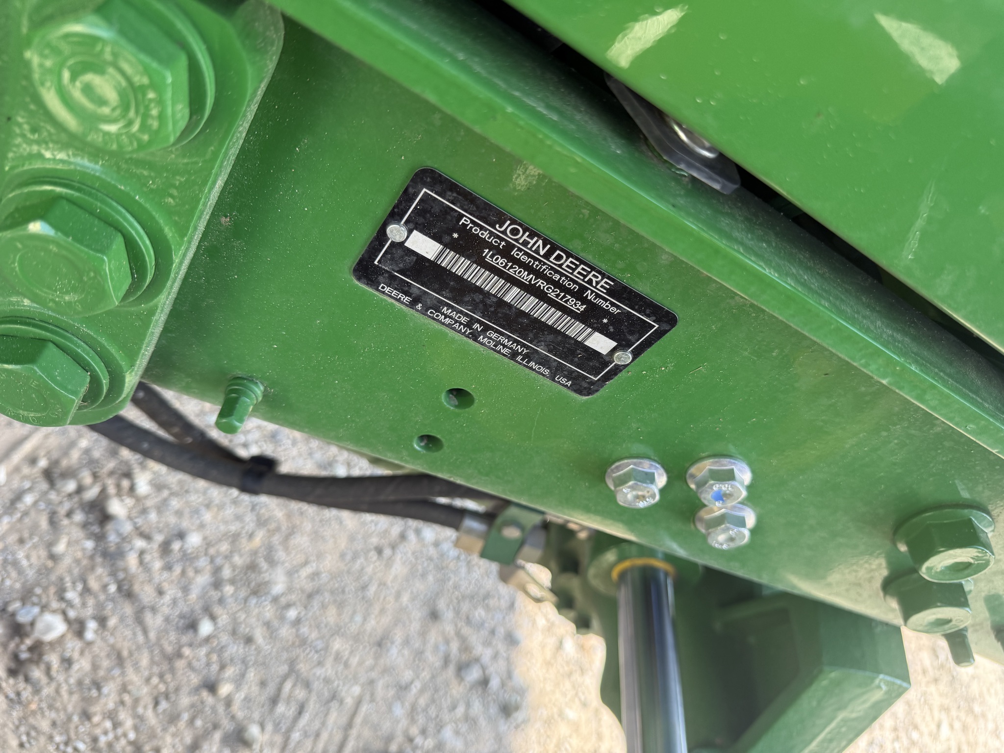 2024 John Deere 6120M Image 27