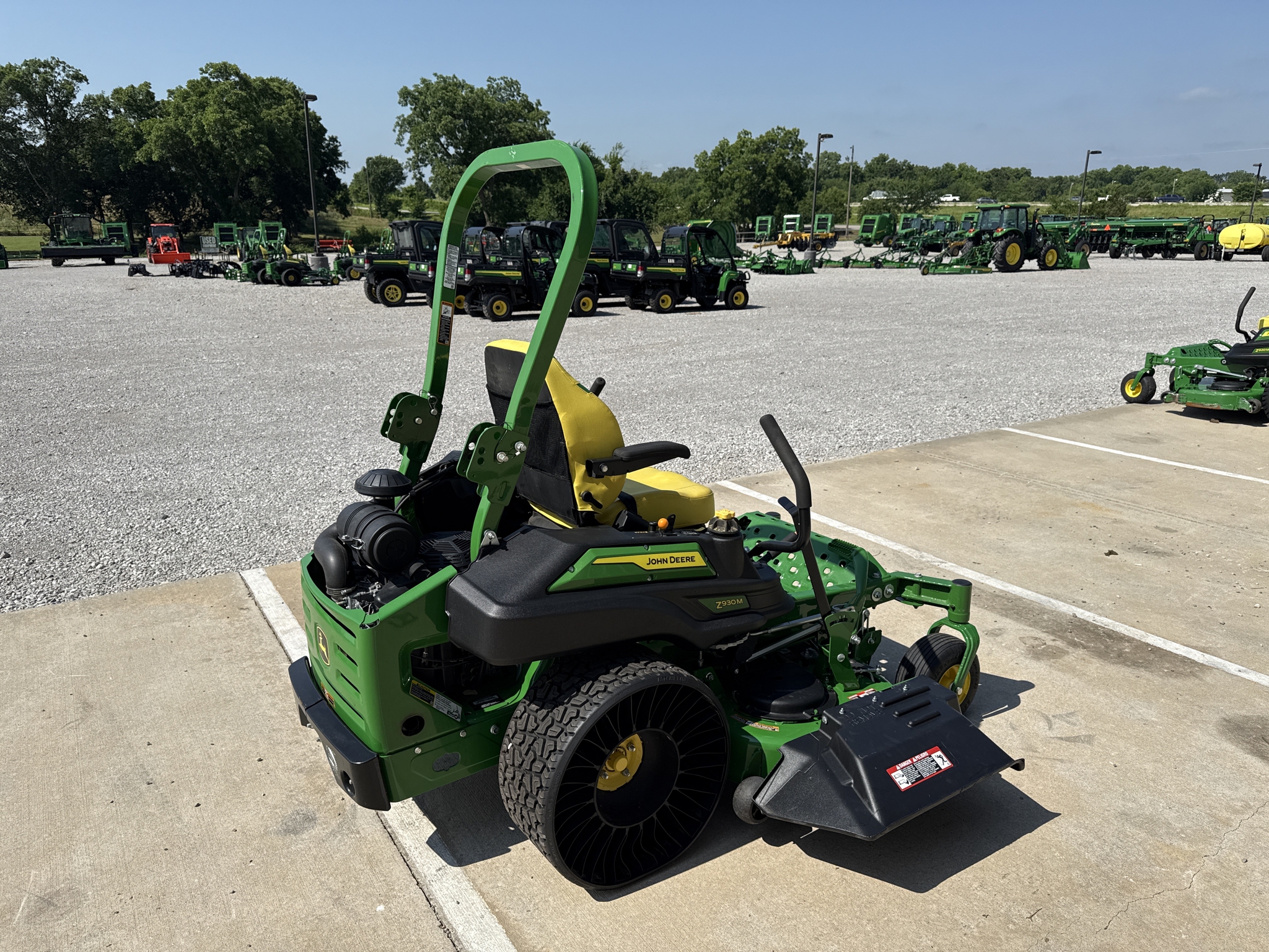 2024 John Deere Z930M Image 13