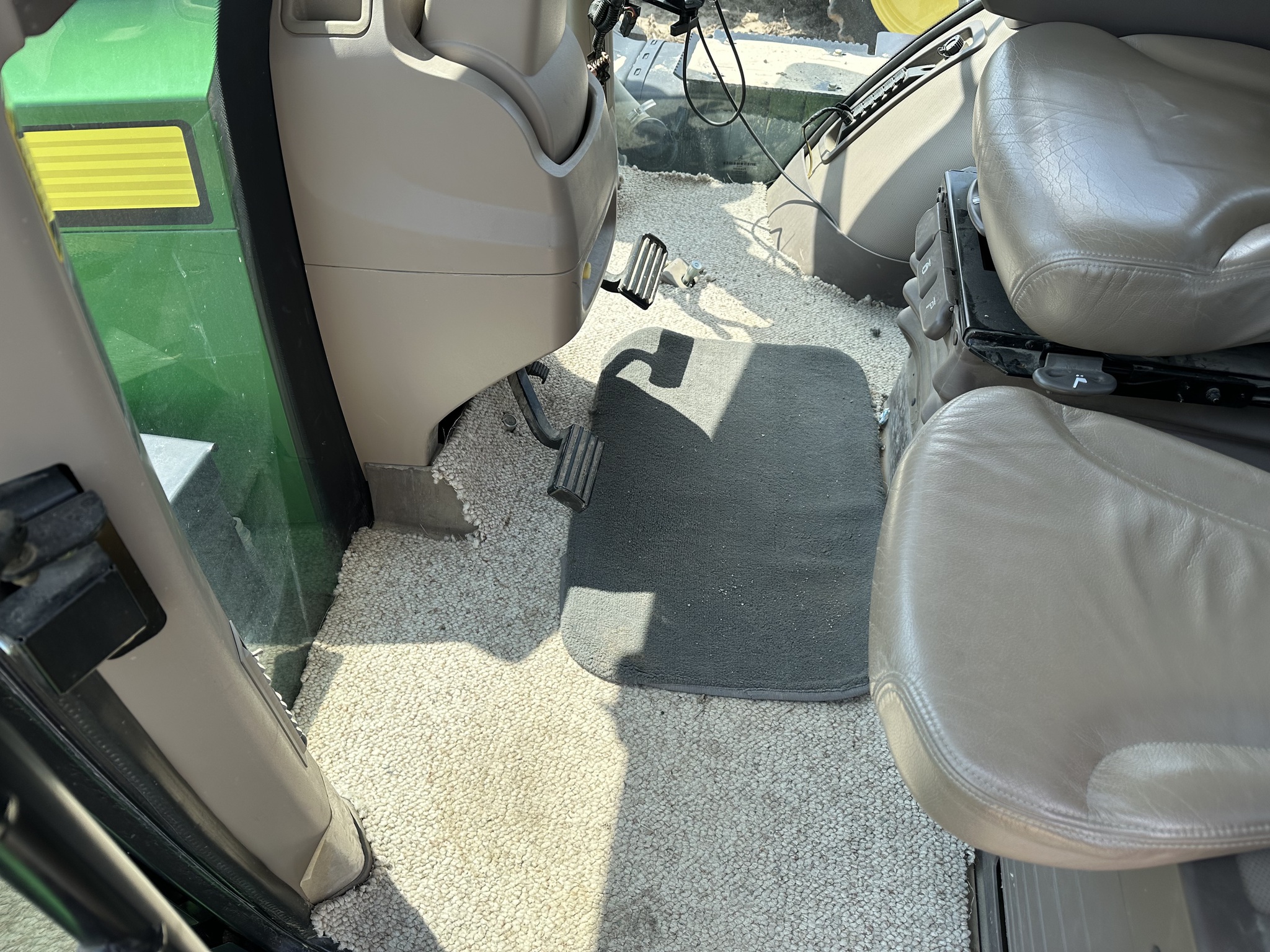 2012 John Deere 9510R Image 10