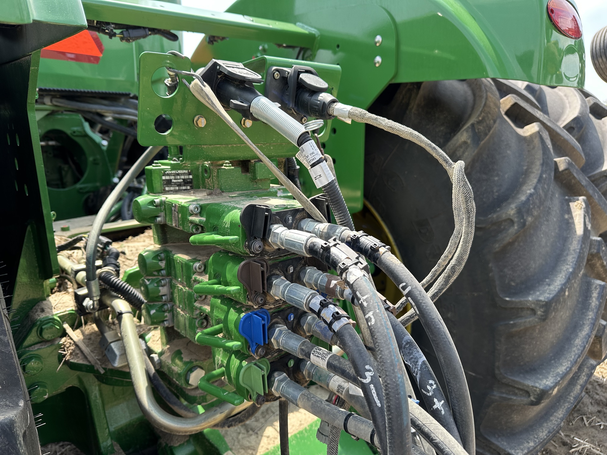 2012 John Deere 9510R Image 17