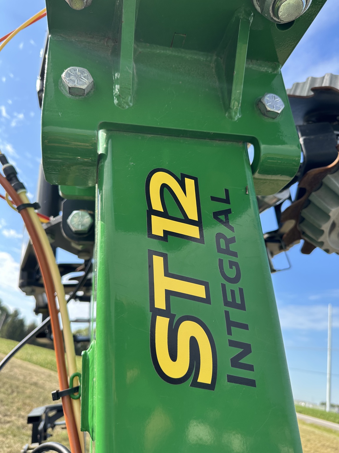 2023 John Deere ST12 Image 22