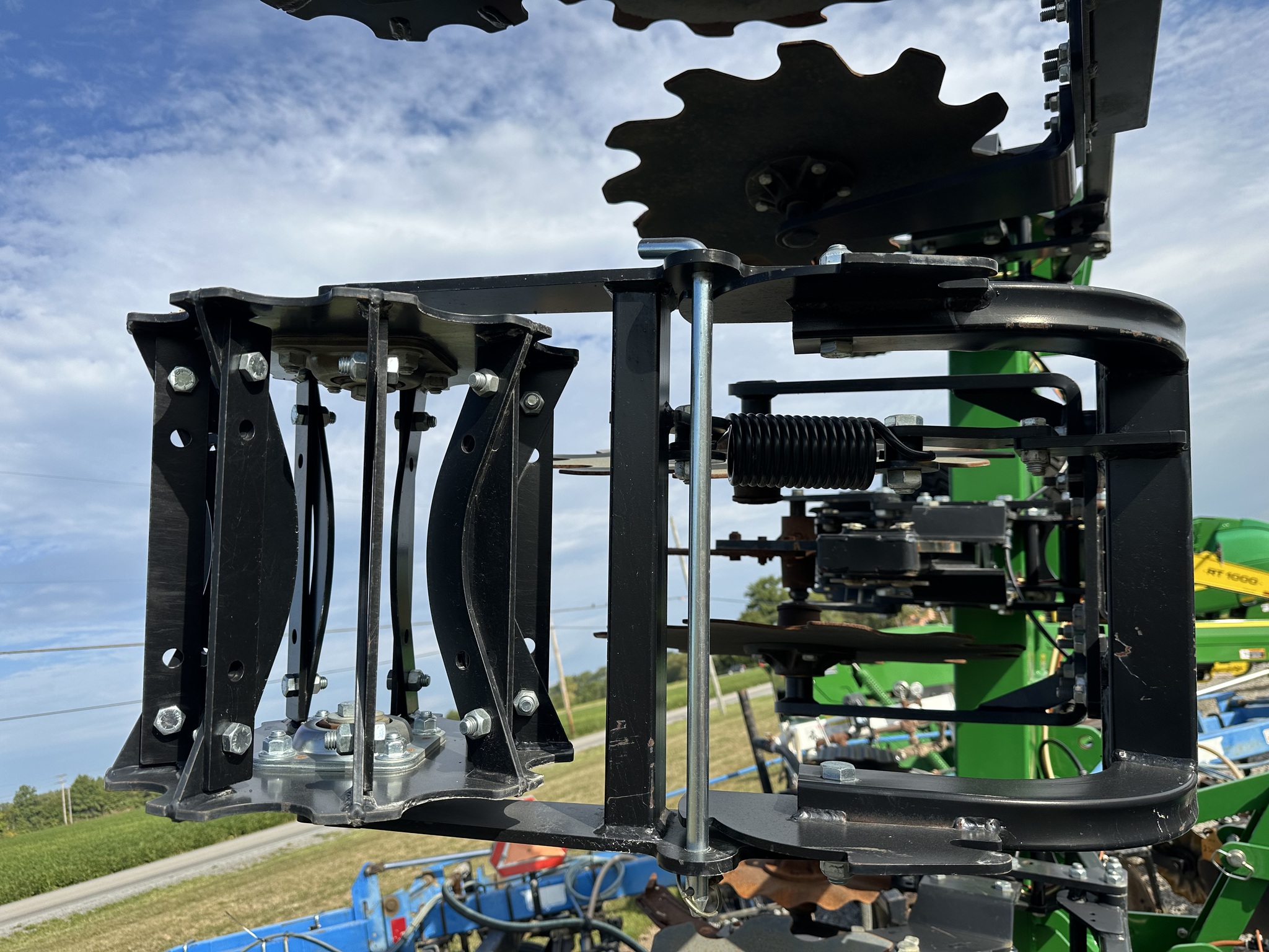 2023 John Deere ST12 Image 23