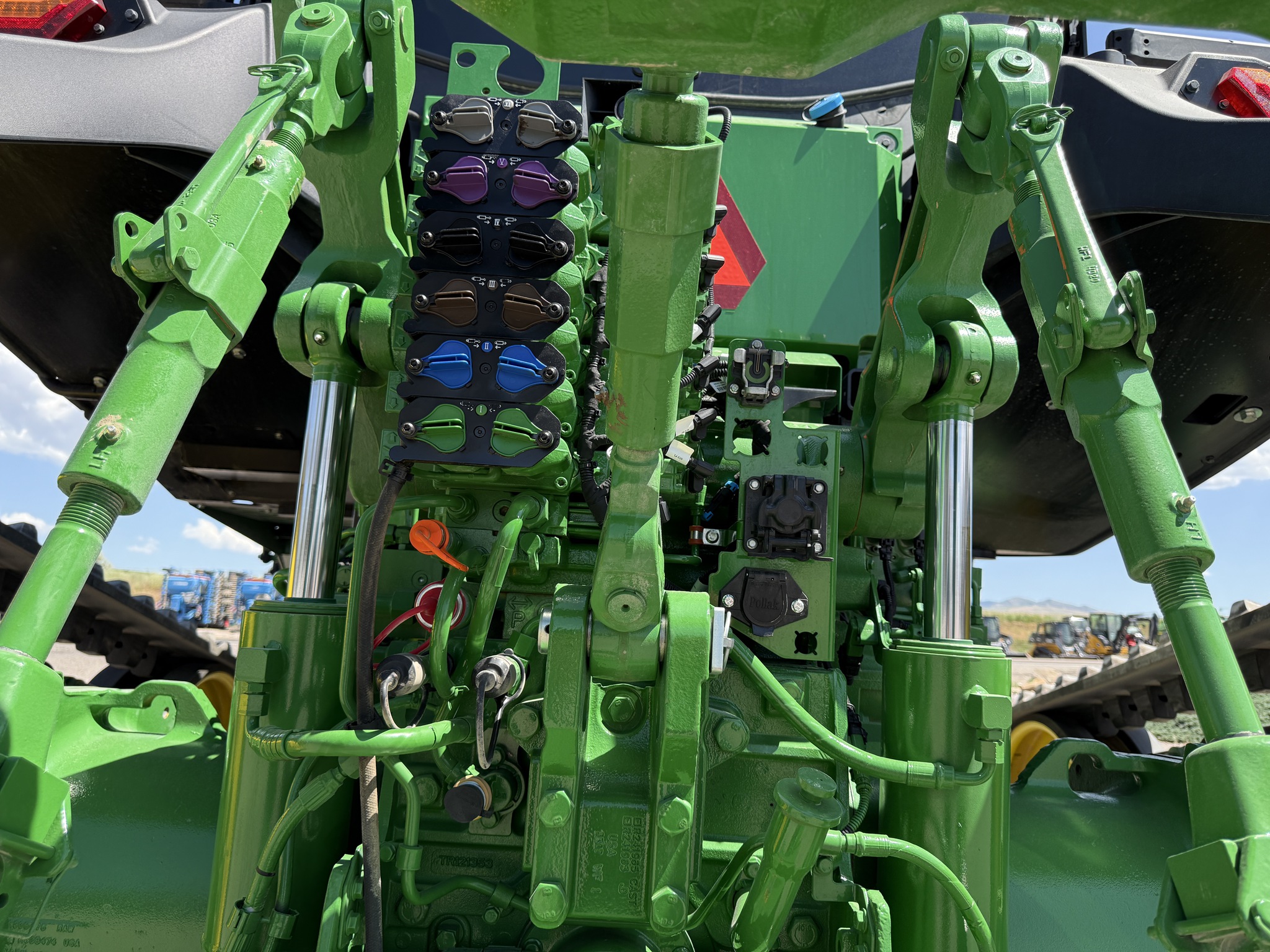 2024 John Deere 8RT 370 Image 30