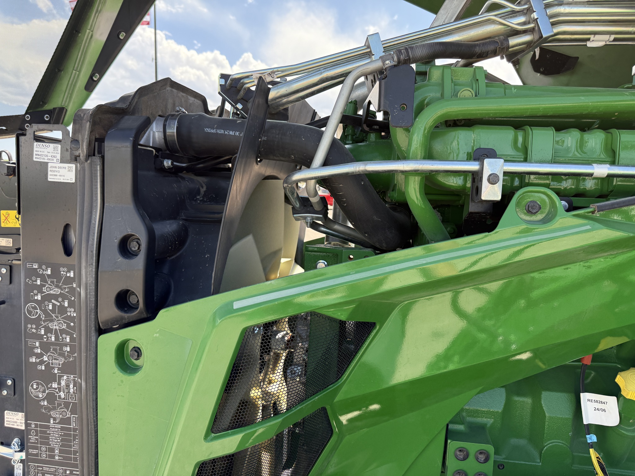 2024 John Deere 8RT 370 Image 21