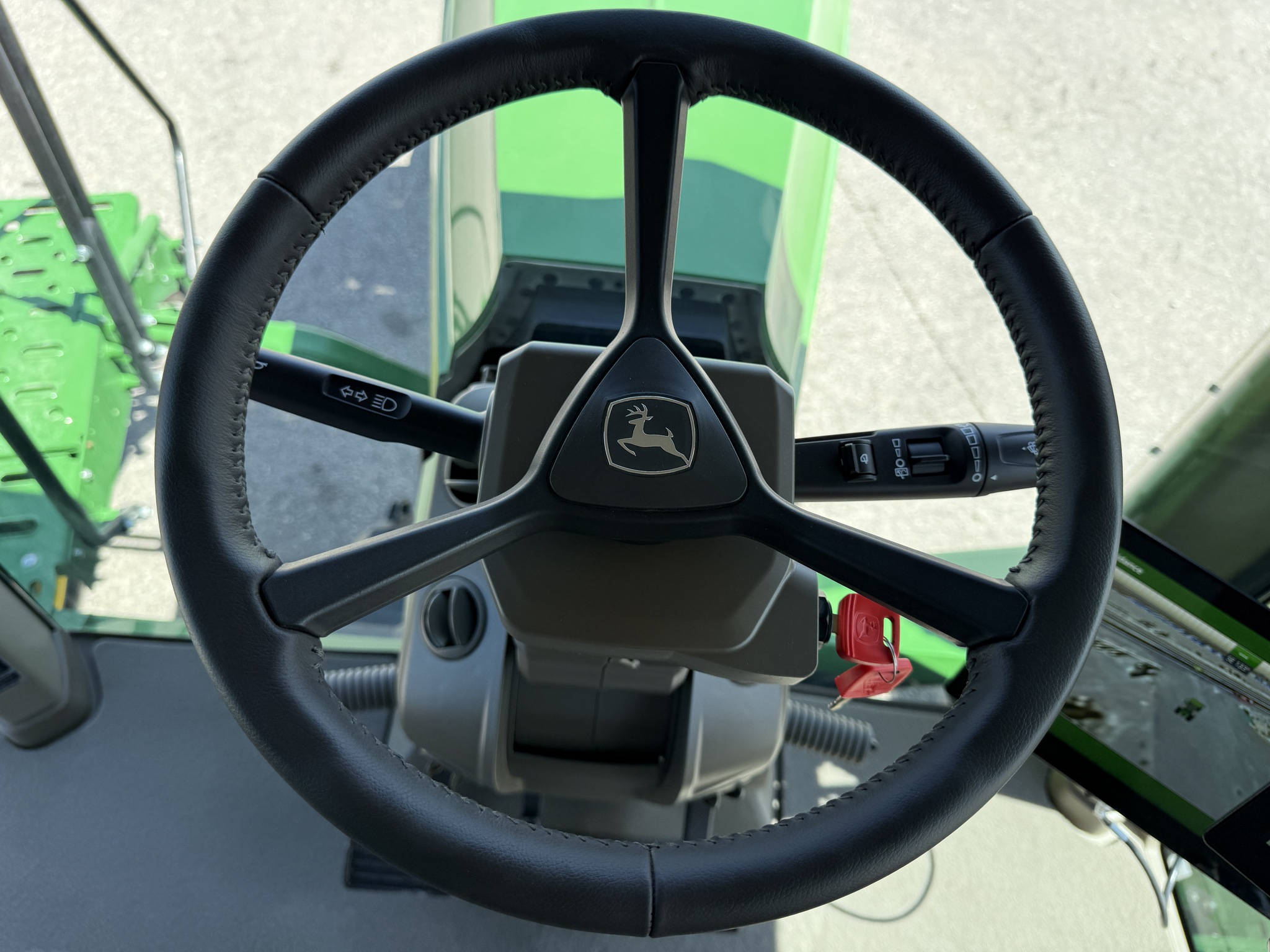 2024 John Deere 8RT 370 Image 10