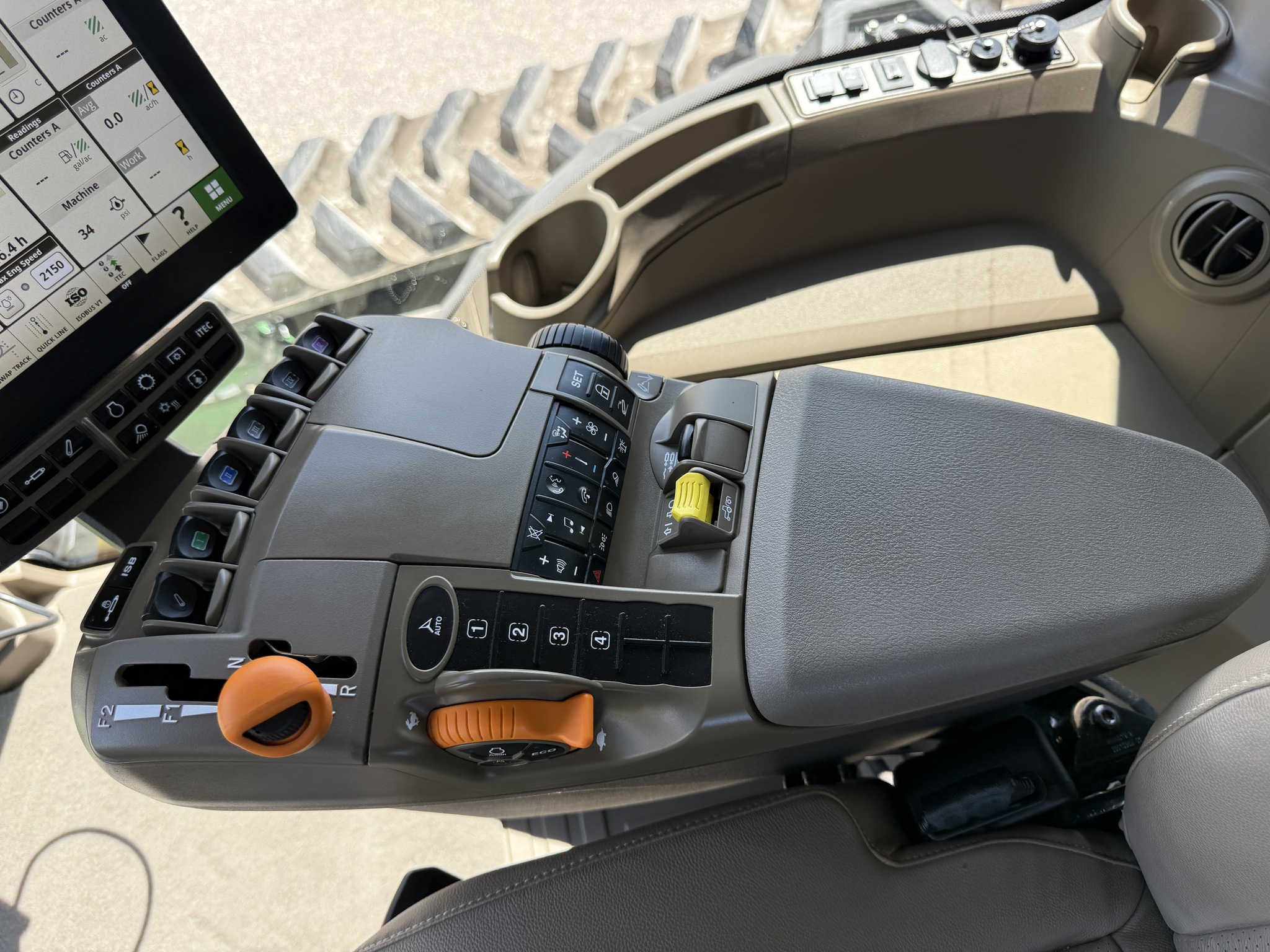 2024 John Deere 8RT 370 Image 13