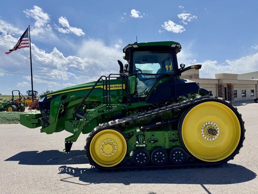2024 John Deere 8RT 370 Image 2