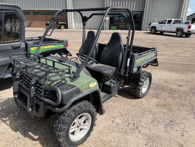 2012 John Deere XUV 825I OLIVE Image 2