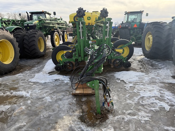 2024 John Deere 1775NT - Photo7