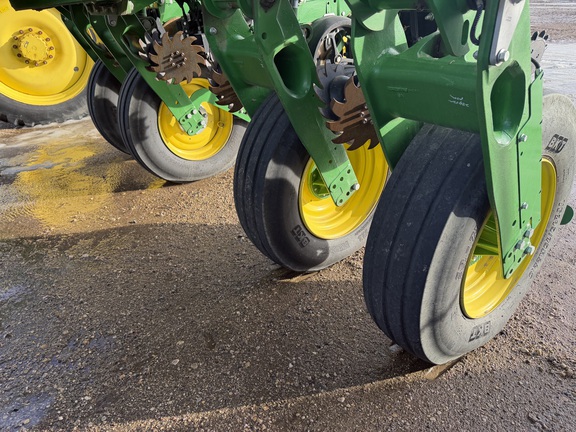 2024 John Deere 1775NT - Photo11