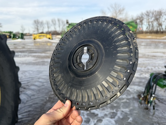 2024 John Deere 1775NT - Photo21