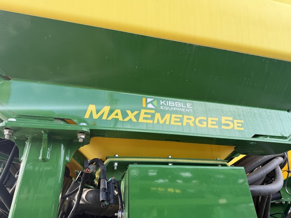 2024 John Deere 1775NT - Photo38