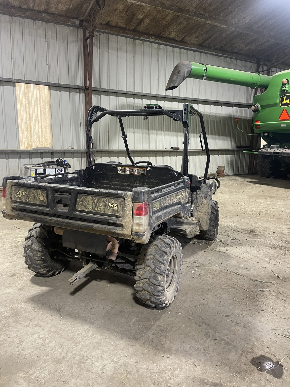 2016 John Deere XUV 825i Image 4