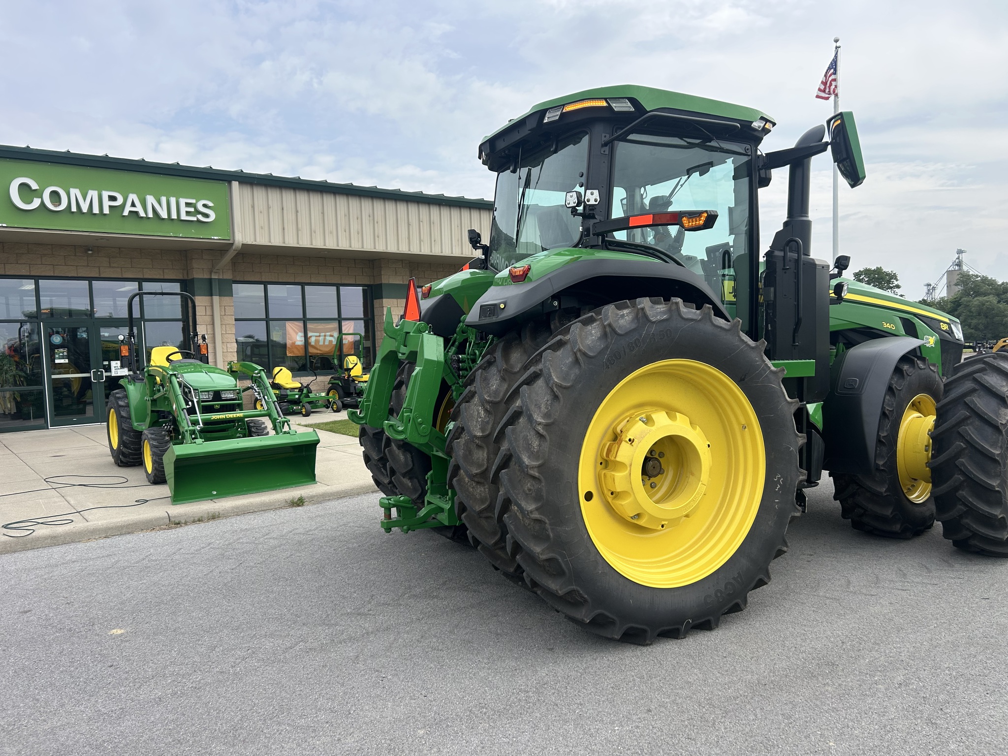 2024 John Deere 8R 340 Image 5