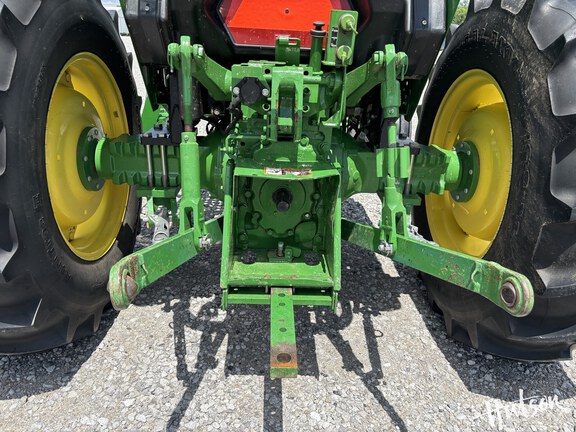 Photo of 2021 John Deere 5065E