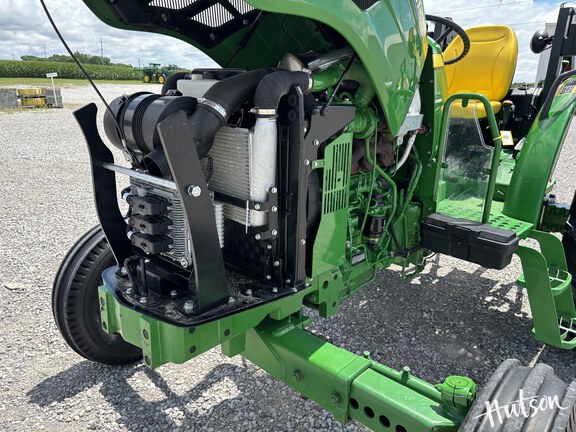 Photo of 2021 John Deere 5065E