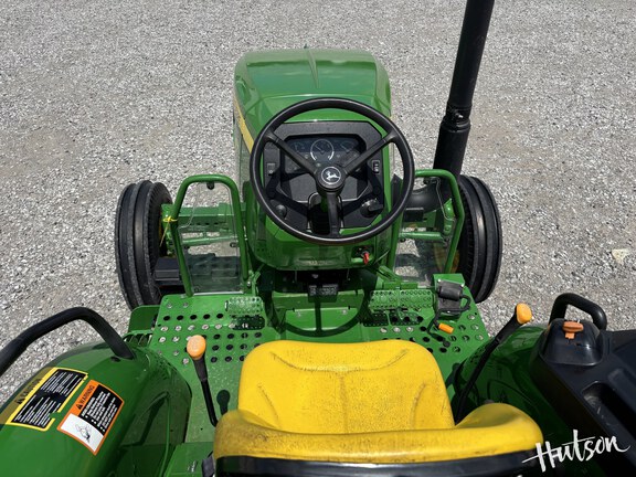 Photo of 2021 John Deere 5065E