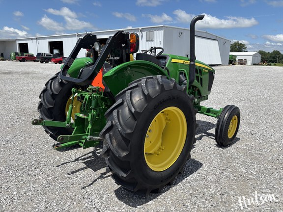 Photo of 2021 John Deere 5065E