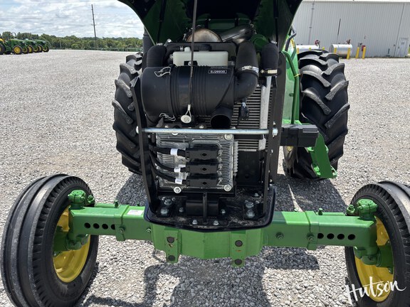 Photo of 2021 John Deere 5065E