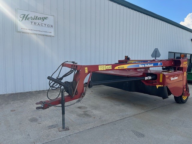  2016 New Holland H7220 at Heritage Tractor in West Plains, MO