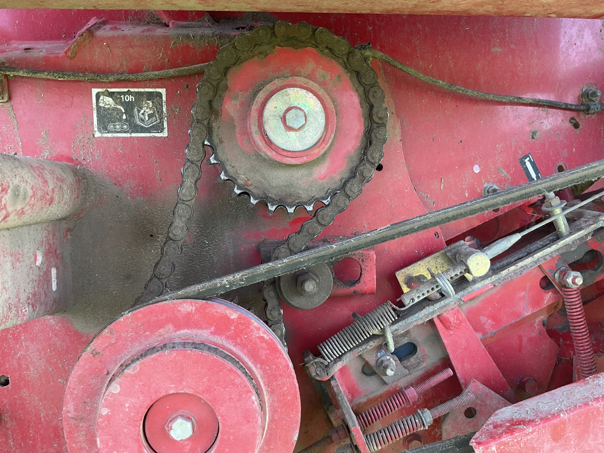 2007 New Holland BR750A Image 17