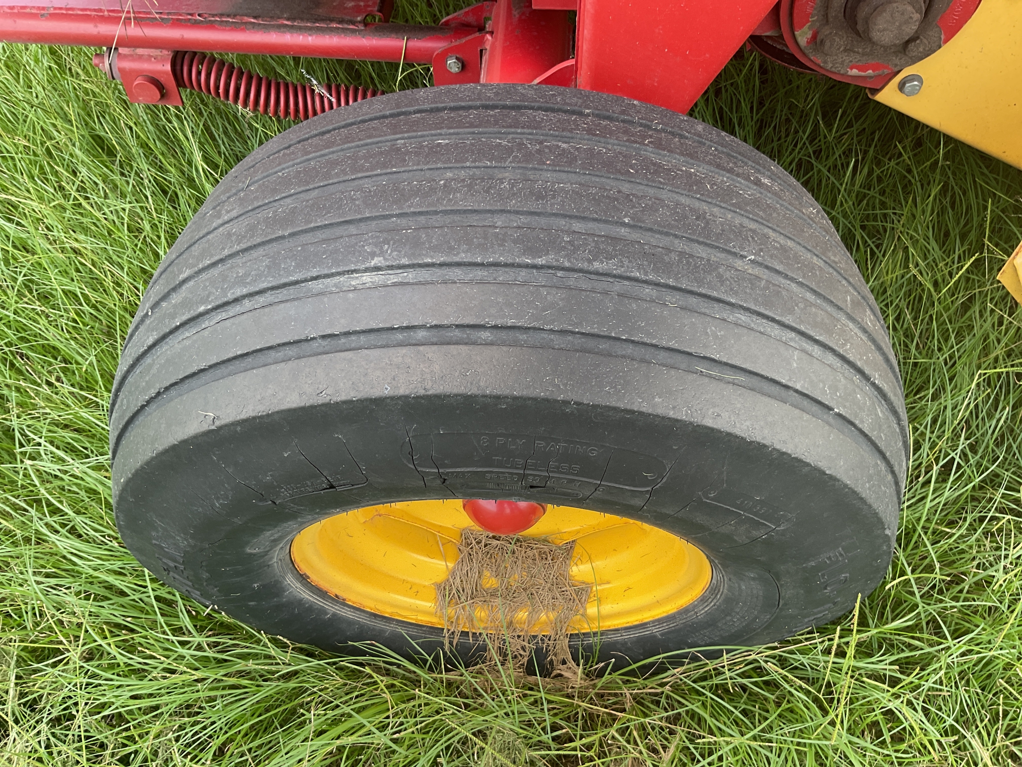 2007 New Holland BR750A Image 25